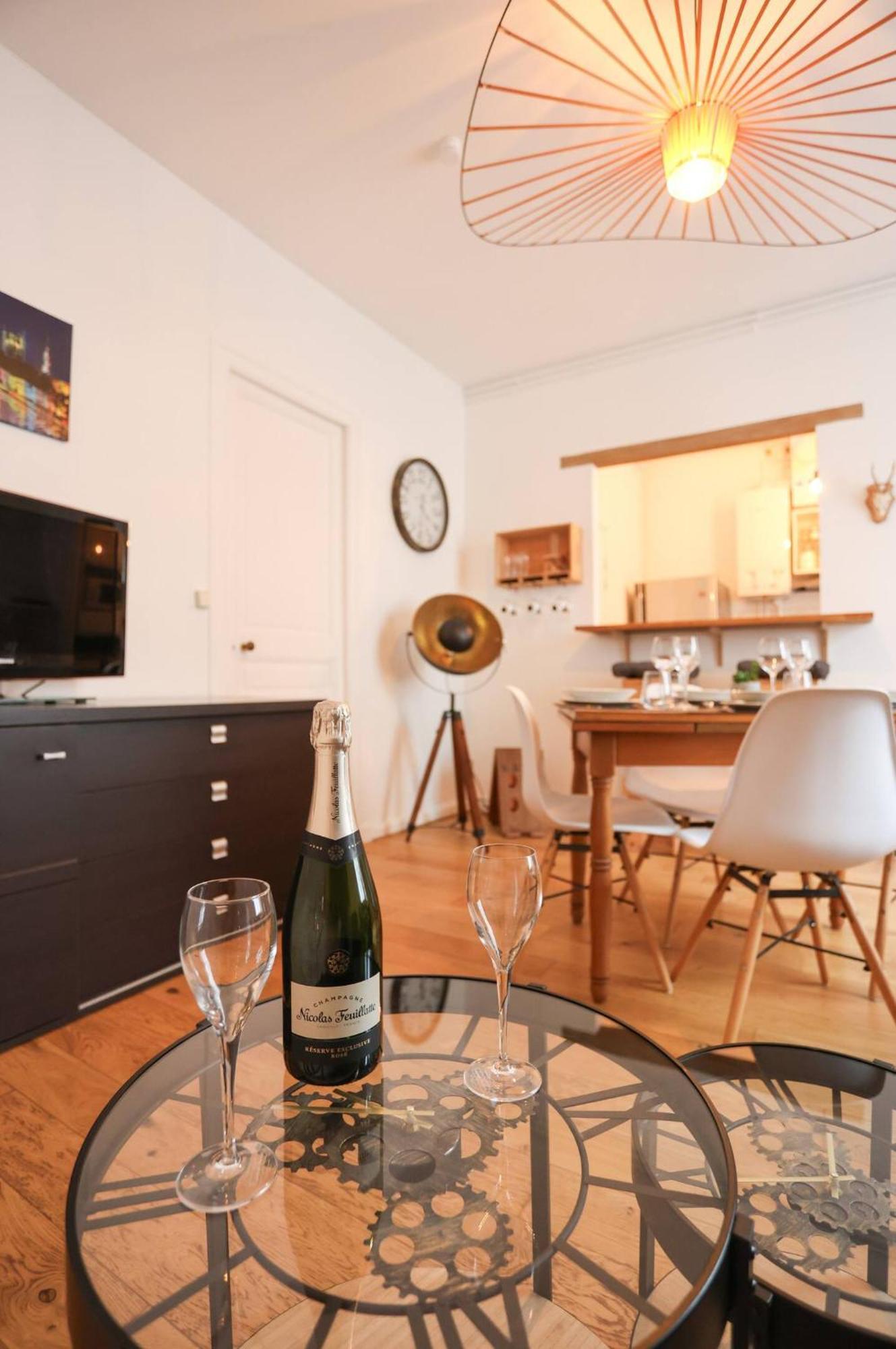 50 Nuances Remoises Apartment Reims Luaran gambar